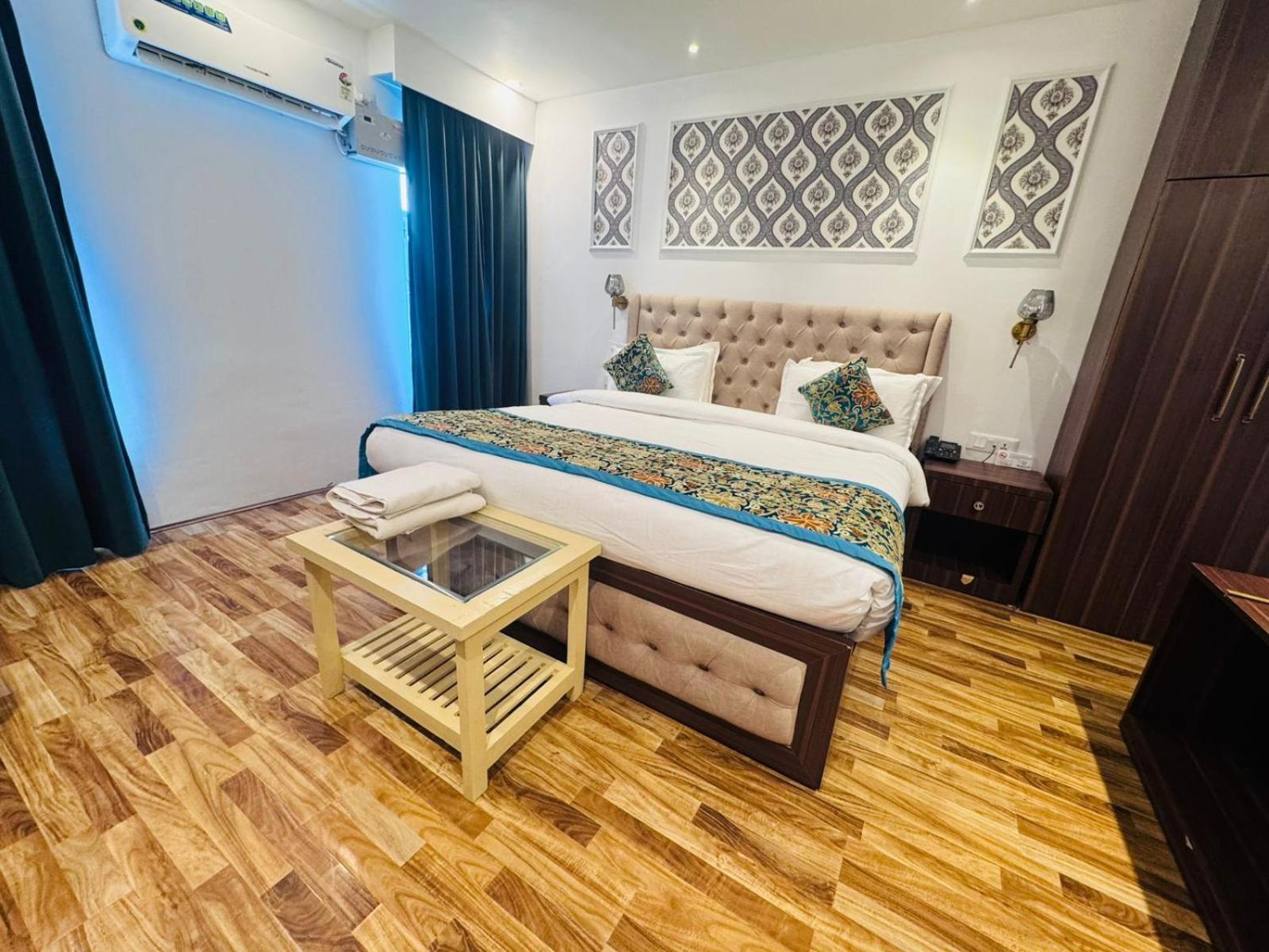 De Elaaf The Luxury Stay Сринагар Экстерьер фото