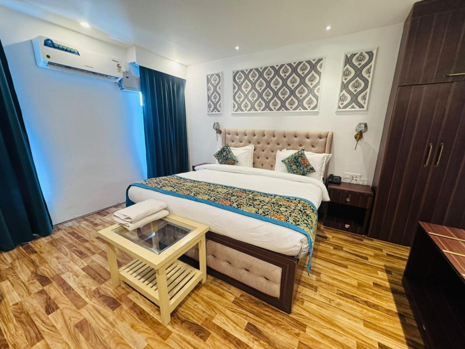 De Elaaf The Luxury Stay Сринагар Экстерьер фото